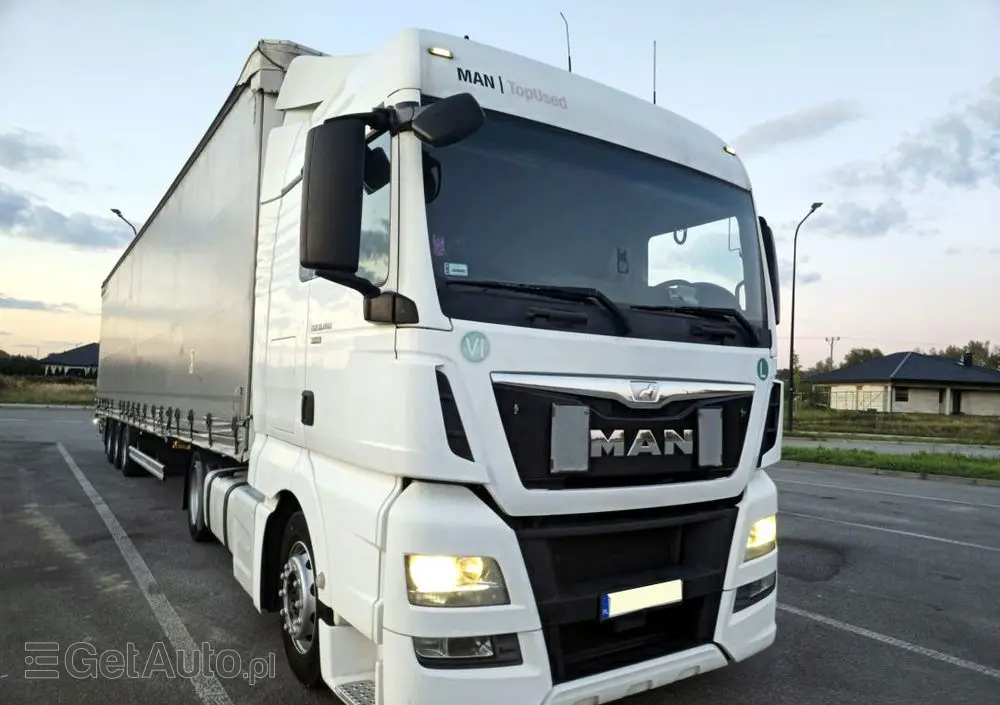 MAN TGX 18.440 + KAESSBOHRER MEGA 