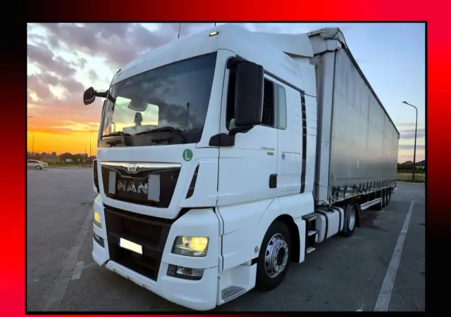 MAN TGX 18.440 + KAESSBOHRER MEGA 