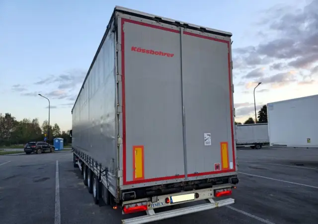 MAN TGX 18.440 + KAESSBOHRER MEGA 