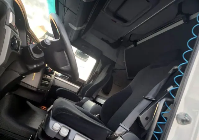 MAN TGX 18.440 + KAESSBOHRER MEGA 