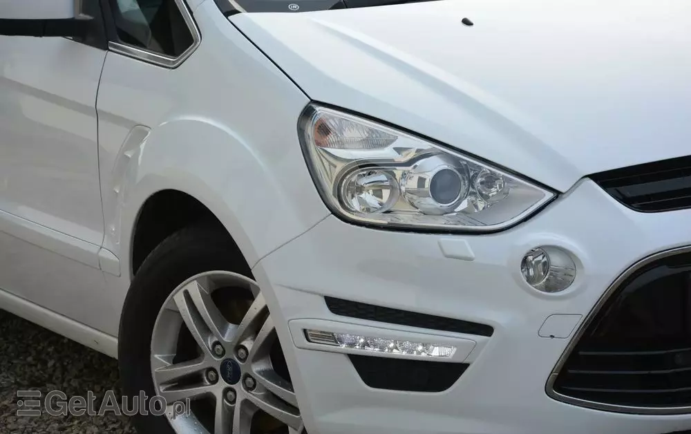 FORD S-Max 2.0 TDCi DPF Titanium