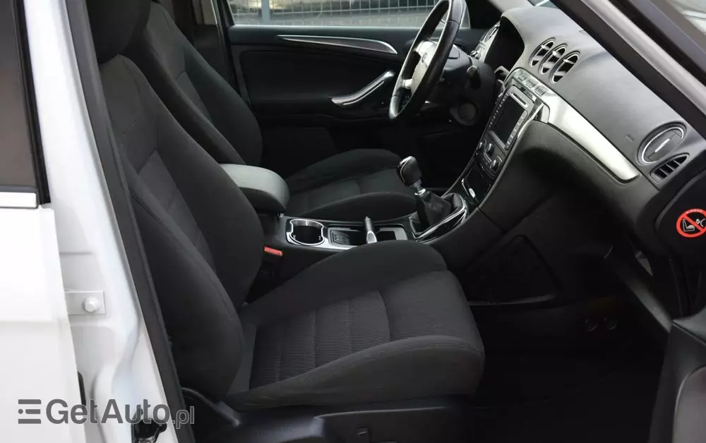 FORD S-Max 2.0 TDCi DPF Titanium