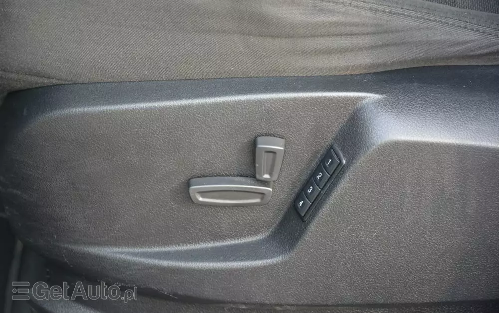 FORD S-Max 2.0 TDCi DPF Titanium