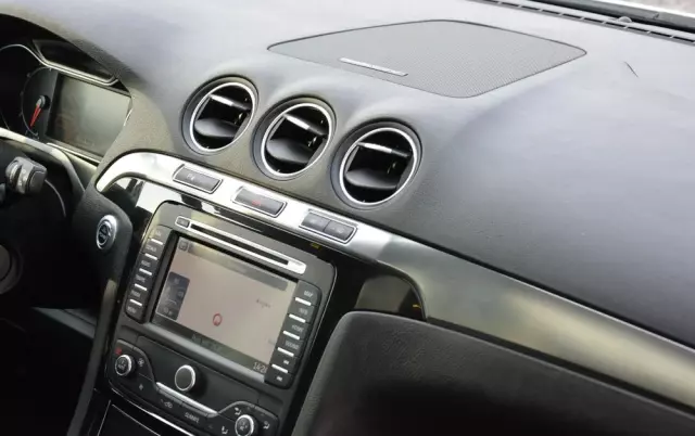 FORD S-Max 2.0 TDCi DPF Titanium