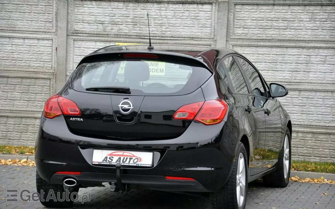 OPEL Astra IV 1.4 T Enjoy