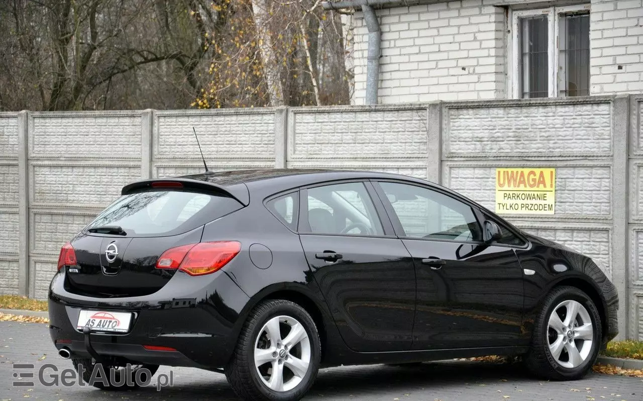 OPEL Astra IV 1.4 T Enjoy