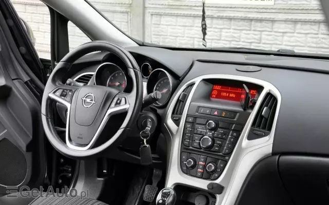 OPEL Astra IV 1.4 T Enjoy