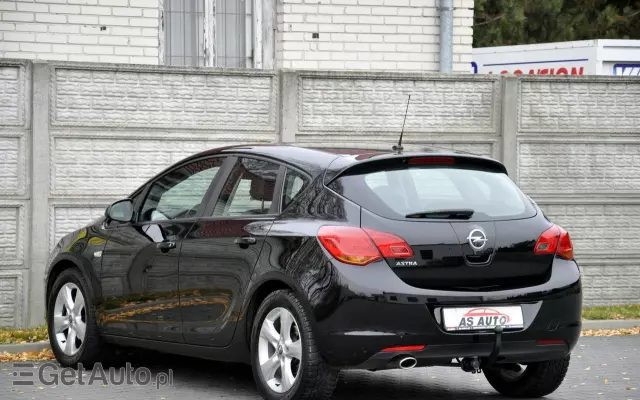 OPEL Astra IV 1.4 T Enjoy
