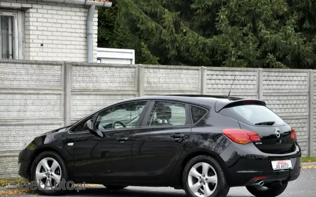 OPEL Astra IV 1.4 T Enjoy