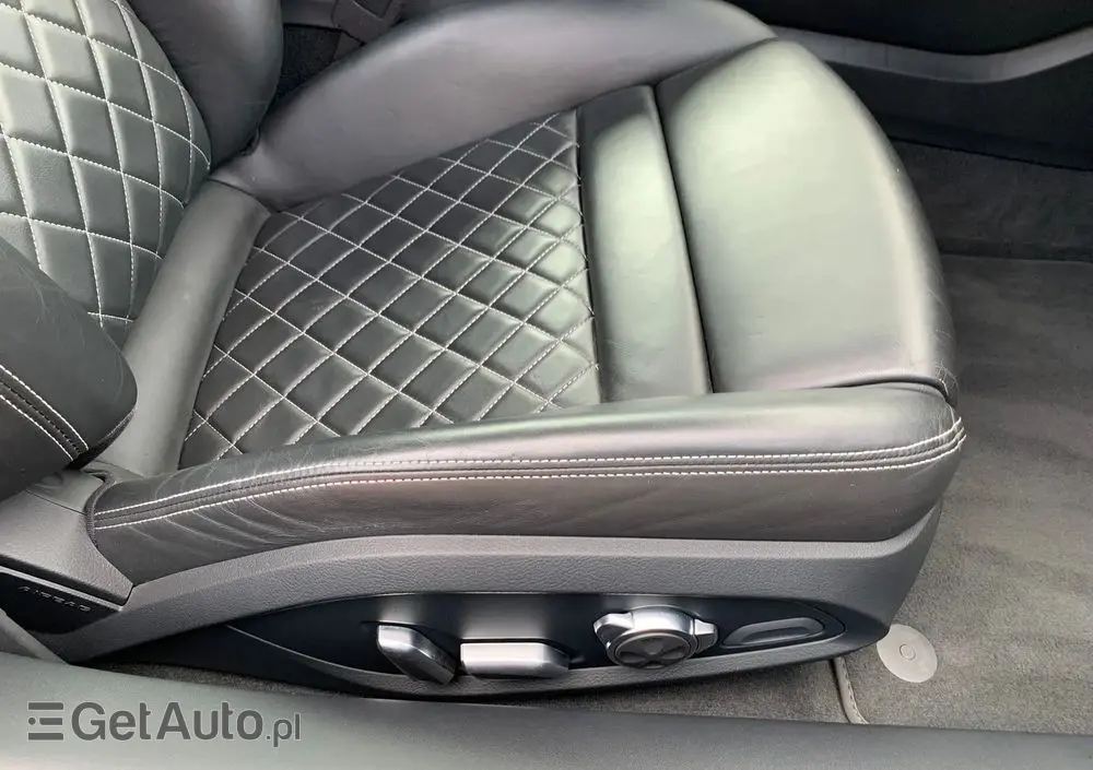 AUDI R8 Coupé 5.2 FSI Quattro Plus