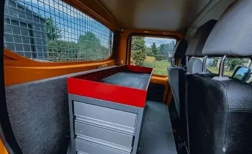 VOLKSWAGEN TRANSPORTER 