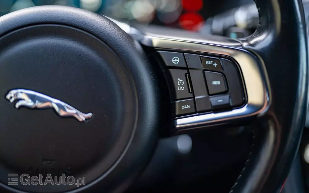 JAGUAR F-Pace 3.0 TDV6 AWD 300 Sport