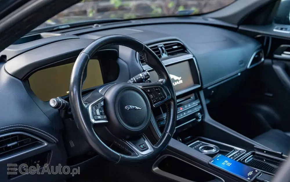 JAGUAR F-Pace 3.0 TDV6 AWD 300 Sport
