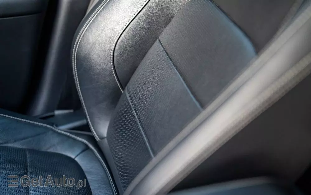 JAGUAR F-Pace 3.0 TDV6 AWD 300 Sport