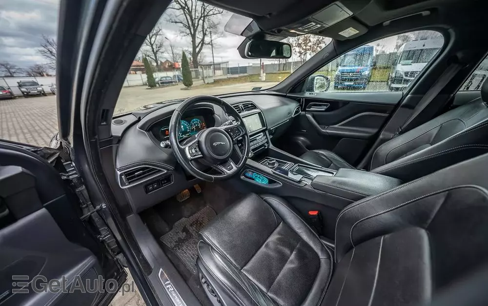 JAGUAR F-Pace 3.0 TDV6 AWD 300 Sport