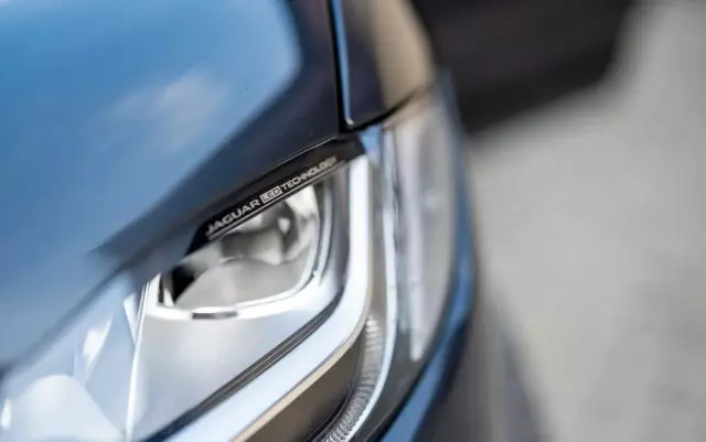 JAGUAR F-Pace 3.0 TDV6 AWD 300 Sport