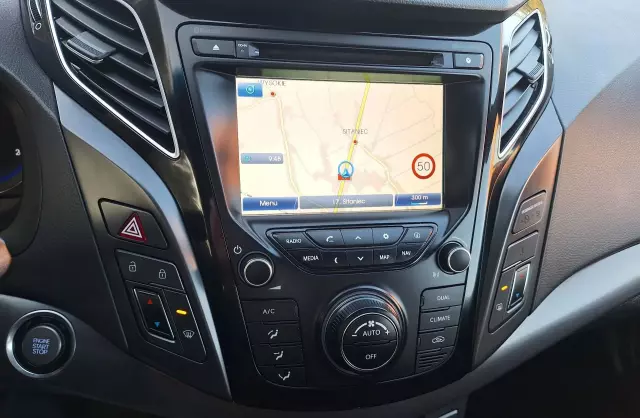 HYUNDAI I40 1.7 CRDi (116 KM)