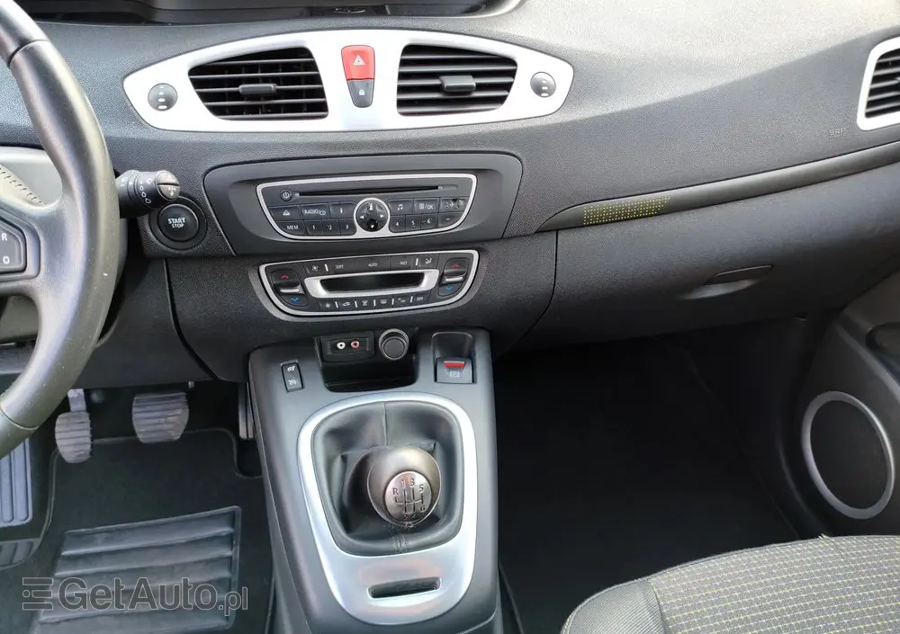 RENAULT Scenic 