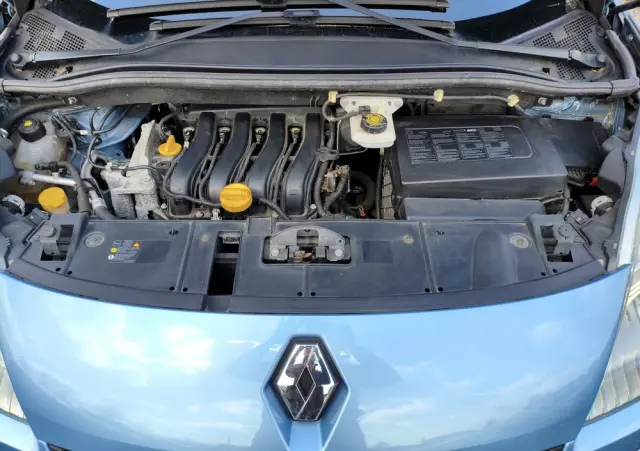 RENAULT Scenic 