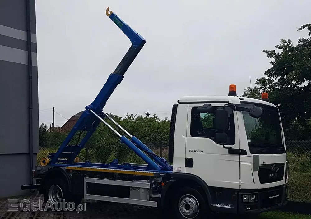 MAN TGL 12.220 HAKOWIEC SKIBICKI 4x2 KLIMA HAKOWIEC DO KONTENERÓW MANUAL 12T POD KONTENERY 