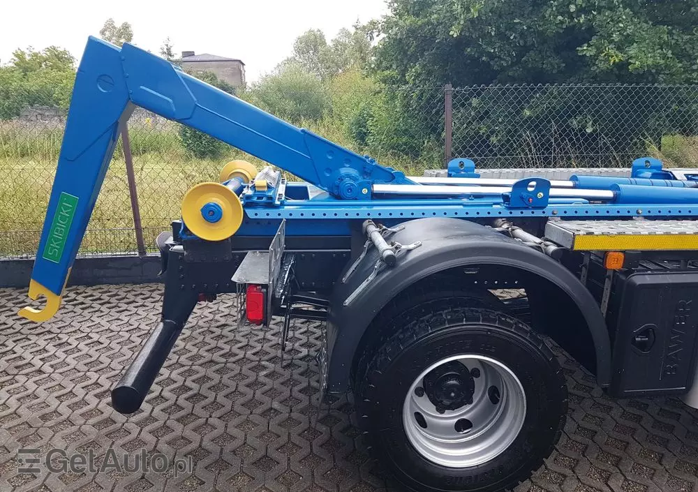 MAN TGL 12.220 HAKOWIEC SKIBICKI 4x2 KLIMA HAKOWIEC DO KONTENERÓW MANUAL 12T POD KONTENERY 