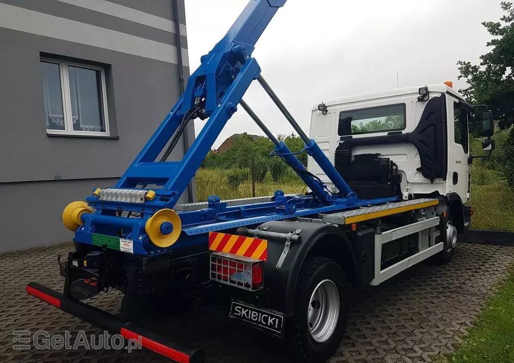 MAN TGL 12.220 HAKOWIEC SKIBICKI 4x2 KLIMA HAKOWIEC DO KONTENERÓW MANUAL 12T POD KONTENERY 