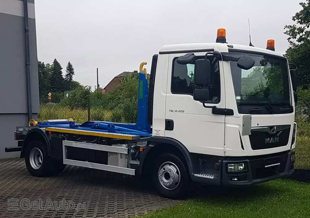 MAN TGL 12.220 HAKOWIEC SKIBICKI 4x2 KLIMA HAKOWIEC DO KONTENERÓW MANUAL 12T POD KONTENERY 