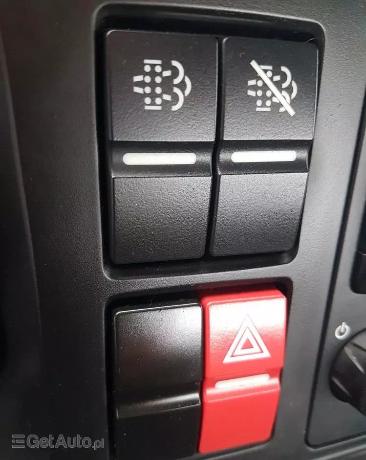 MAN TGL 12.220 HAKOWIEC SKIBICKI 4x2 KLIMA HAKOWIEC DO KONTENERÓW MANUAL 12T POD KONTENERY 