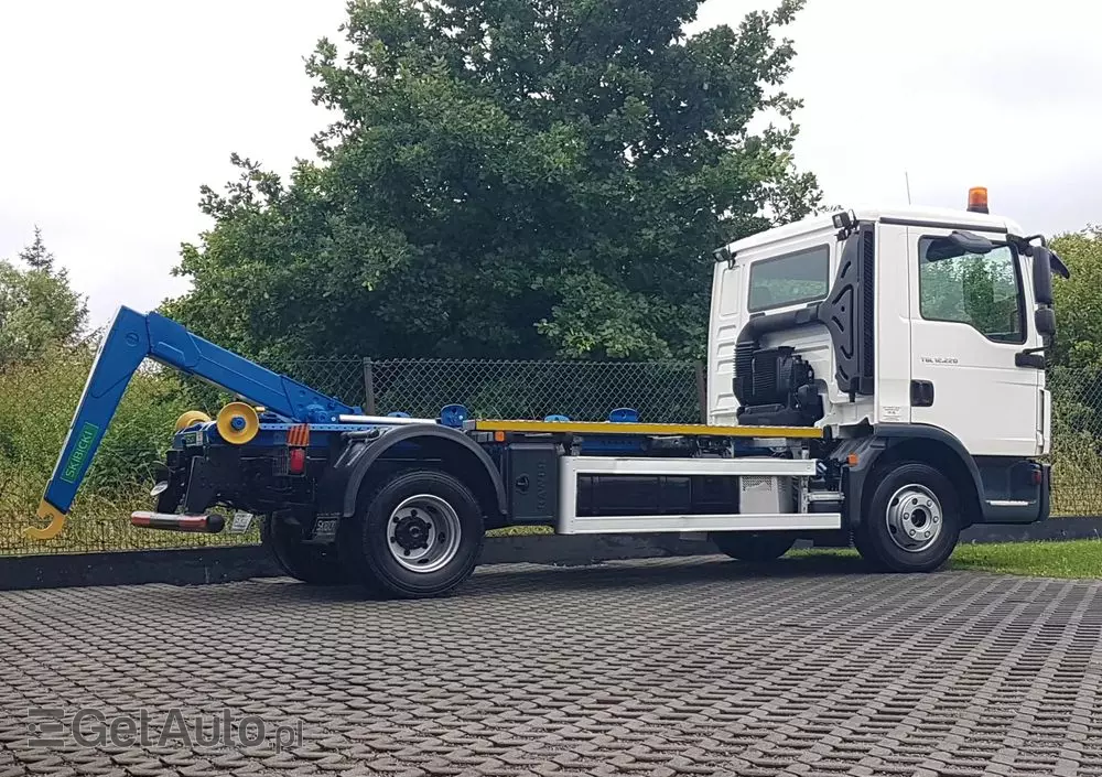 MAN TGL 12.220 HAKOWIEC SKIBICKI 4x2 KLIMA HAKOWIEC DO KONTENERÓW MANUAL 12T POD KONTENERY 