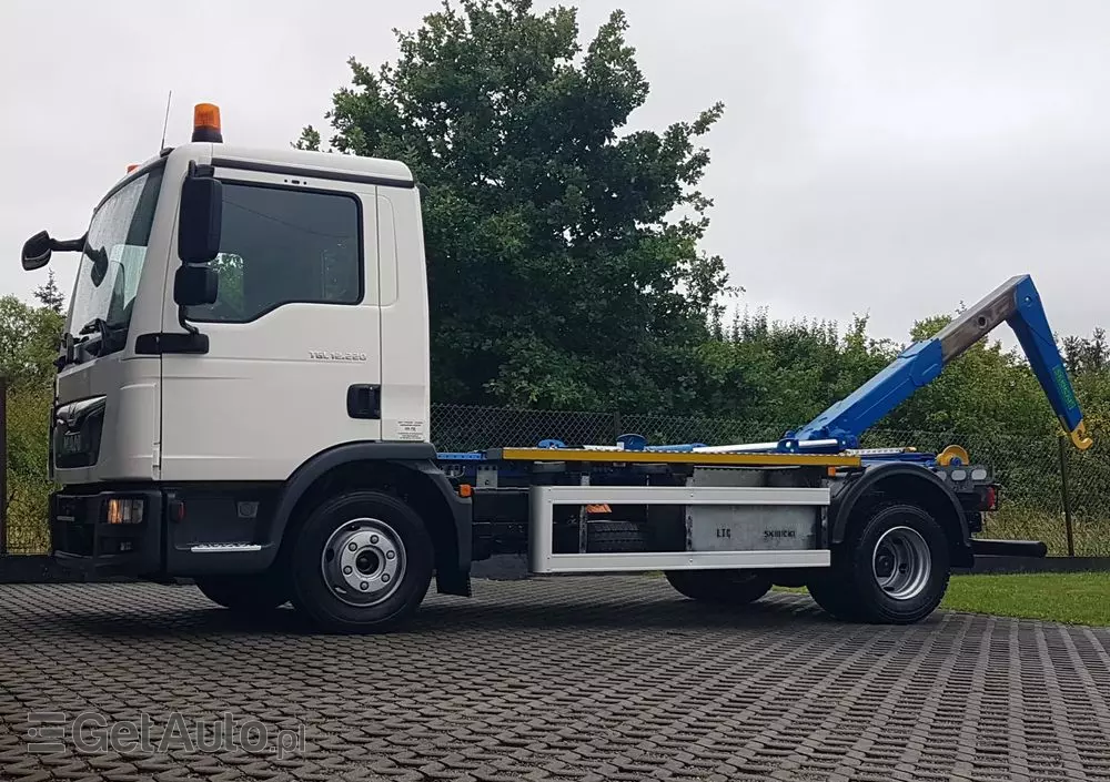 MAN TGL 12.220 HAKOWIEC SKIBICKI 4x2 KLIMA HAKOWIEC DO KONTENERÓW MANUAL 12T POD KONTENERY 