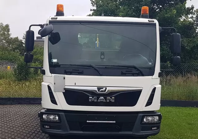 MAN TGL 12.220 HAKOWIEC SKIBICKI 4x2 KLIMA HAKOWIEC DO KONTENERÓW MANUAL 12T POD KONTENERY 