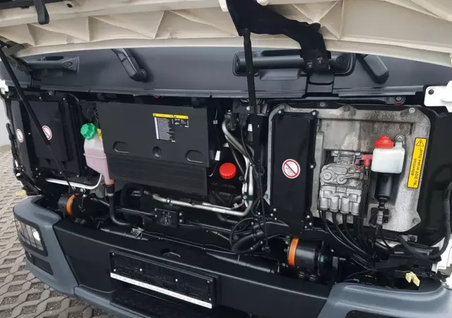 MAN TGL 12.220 HAKOWIEC SKIBICKI 4x2 KLIMA HAKOWIEC DO KONTENERÓW MANUAL 12T POD KONTENERY 