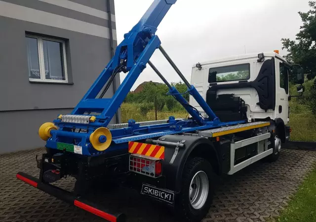 MAN TGL 12.220 HAKOWIEC SKIBICKI 4x2 KLIMA HAKOWIEC DO KONTENERÓW MANUAL 12T POD KONTENERY 