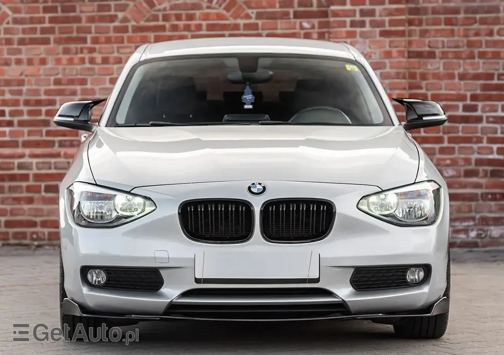 BMW Seria 1 116i Sport Line