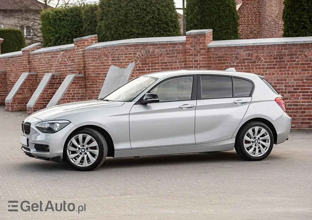 BMW Seria 1 116i Sport Line