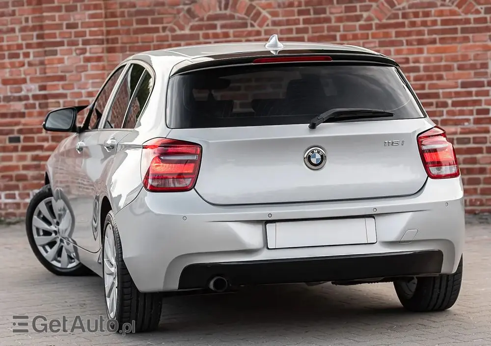 BMW Seria 1 116i Sport Line