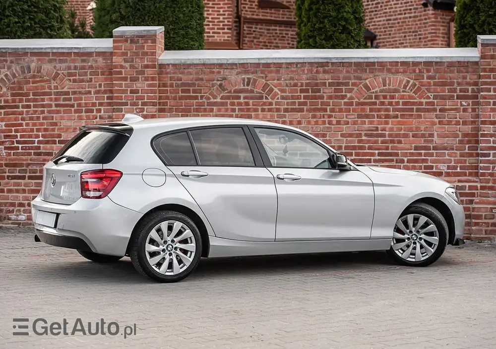 BMW Seria 1 116i Sport Line