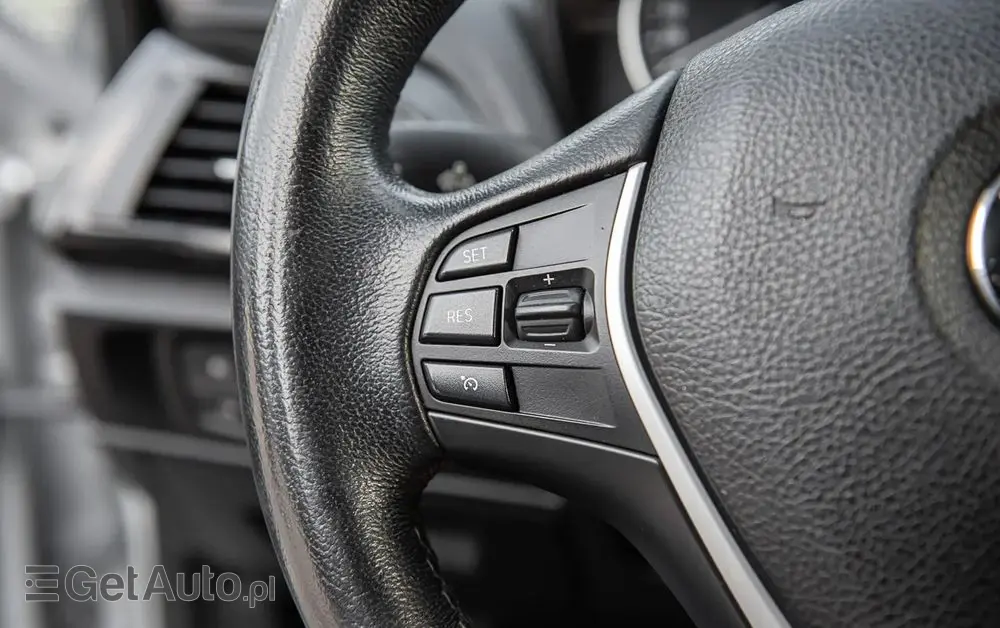 BMW Seria 1 116i Sport Line