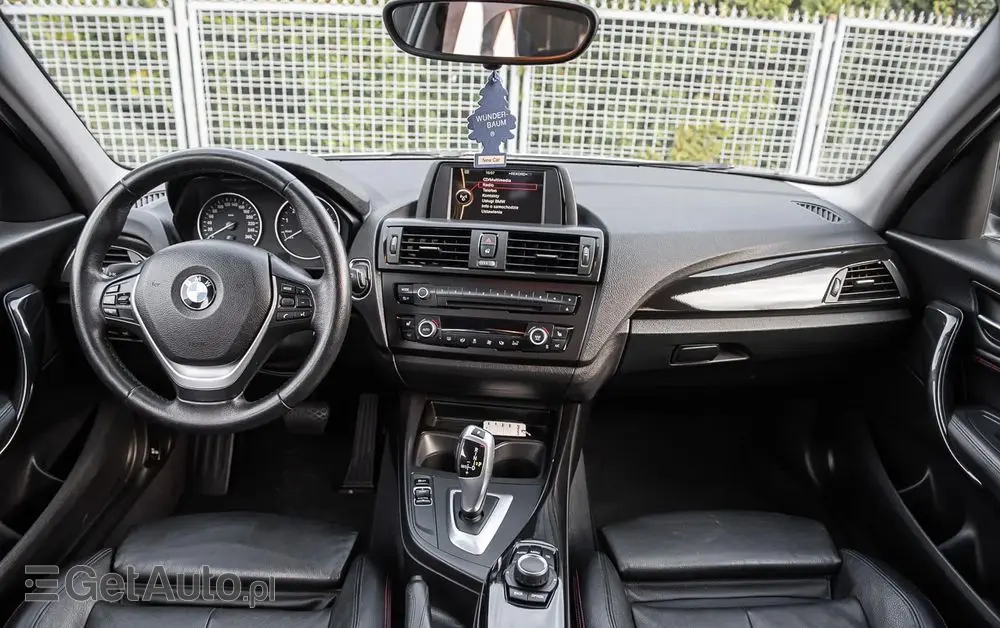 BMW Seria 1 116i Sport Line