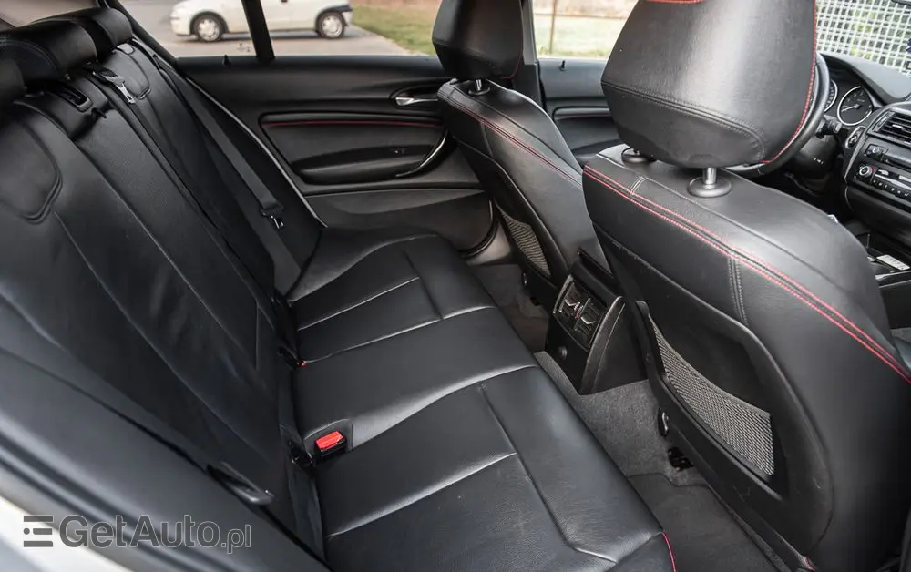 BMW Seria 1 116i Sport Line