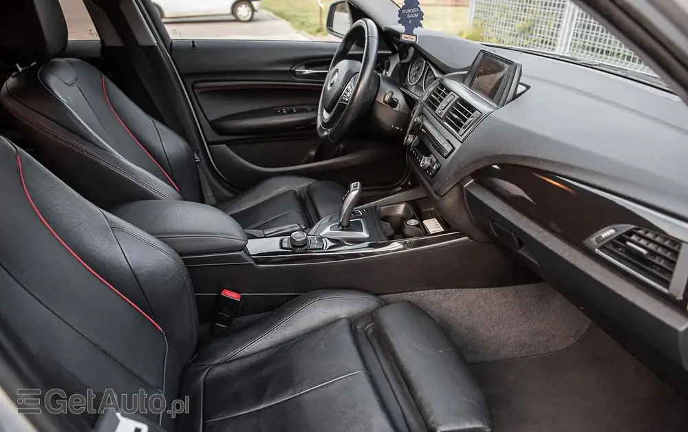 BMW Seria 1 116i Sport Line