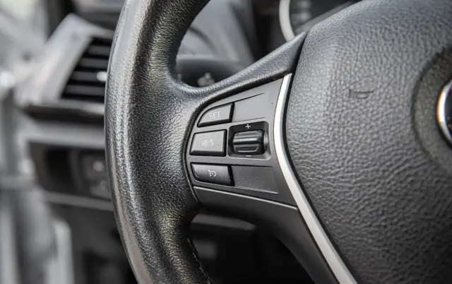 BMW Seria 1 116i Sport Line