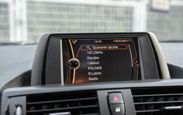 BMW Seria 1 116i Sport Line