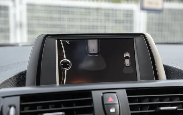 BMW Seria 1 116i Sport Line