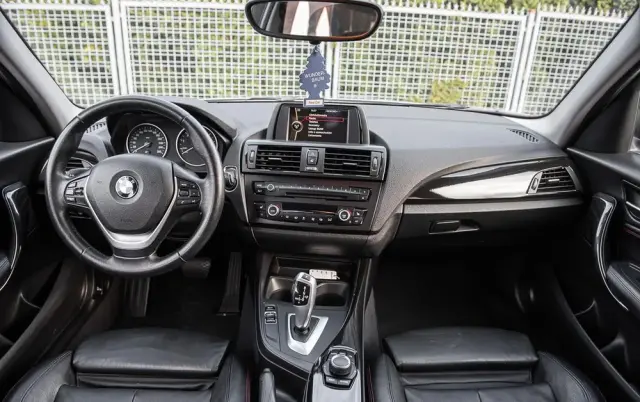 BMW Seria 1 116i Sport Line