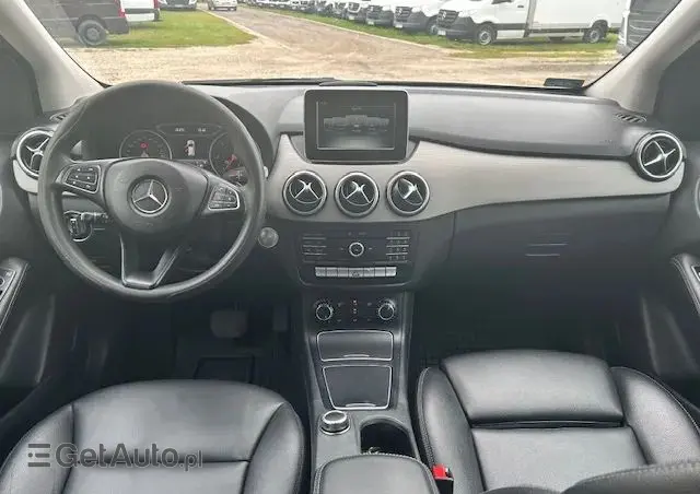 MERCEDES-BENZ Klasa B 180 (CDI) d 7G-DCT Style