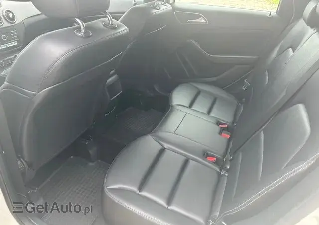 MERCEDES-BENZ Klasa B 180 (CDI) d 7G-DCT Style