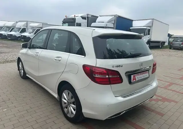 MERCEDES-BENZ Klasa B 180 (CDI) d 7G-DCT Style