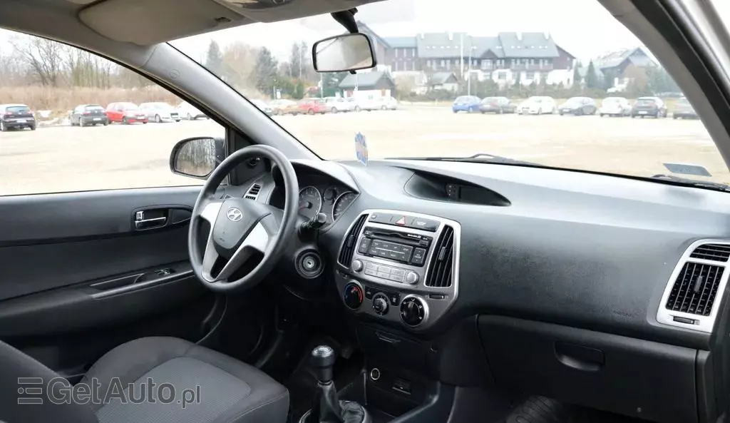 HYUNDAI I20 