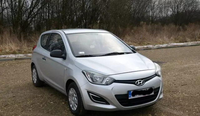 HYUNDAI I20 